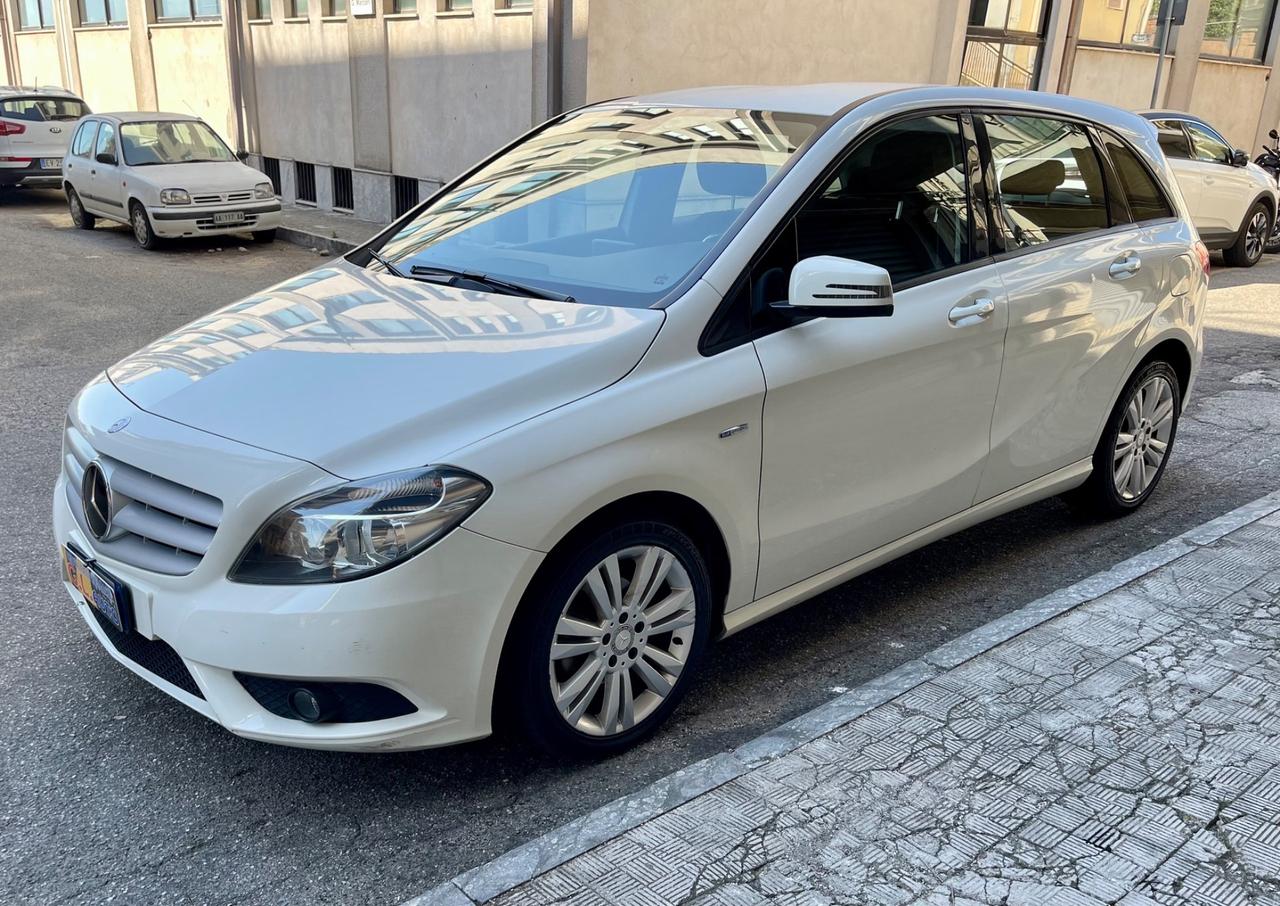 Mercedes-benz B 180 CDI BlueEFFICIENCY Executive