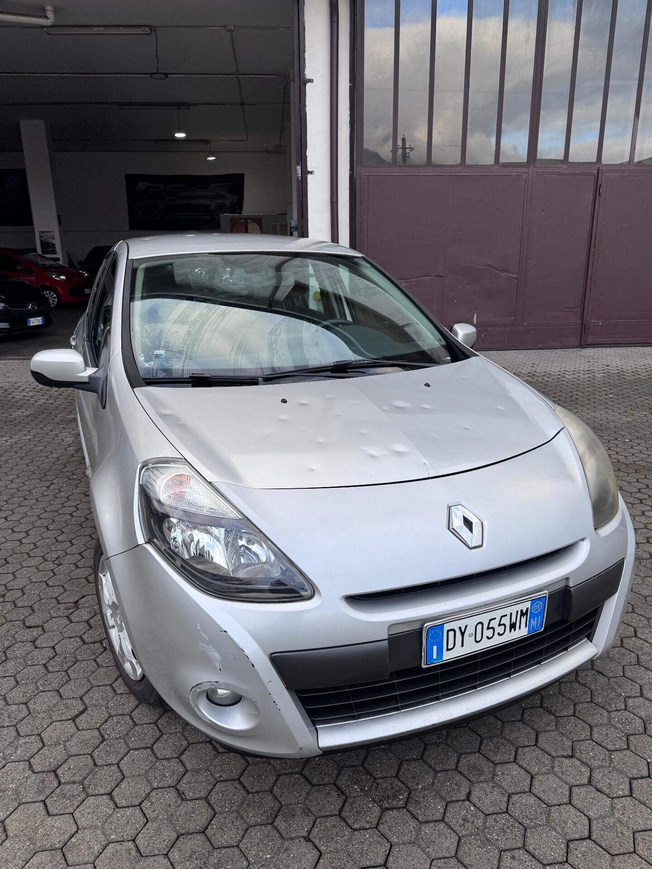 Renault Clio 1.2 16V 5 porte Dynamique