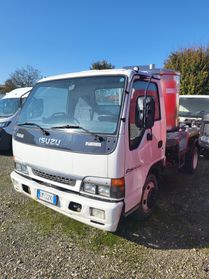 Isuzu NPR 3.0 TDI PC trasporto latte