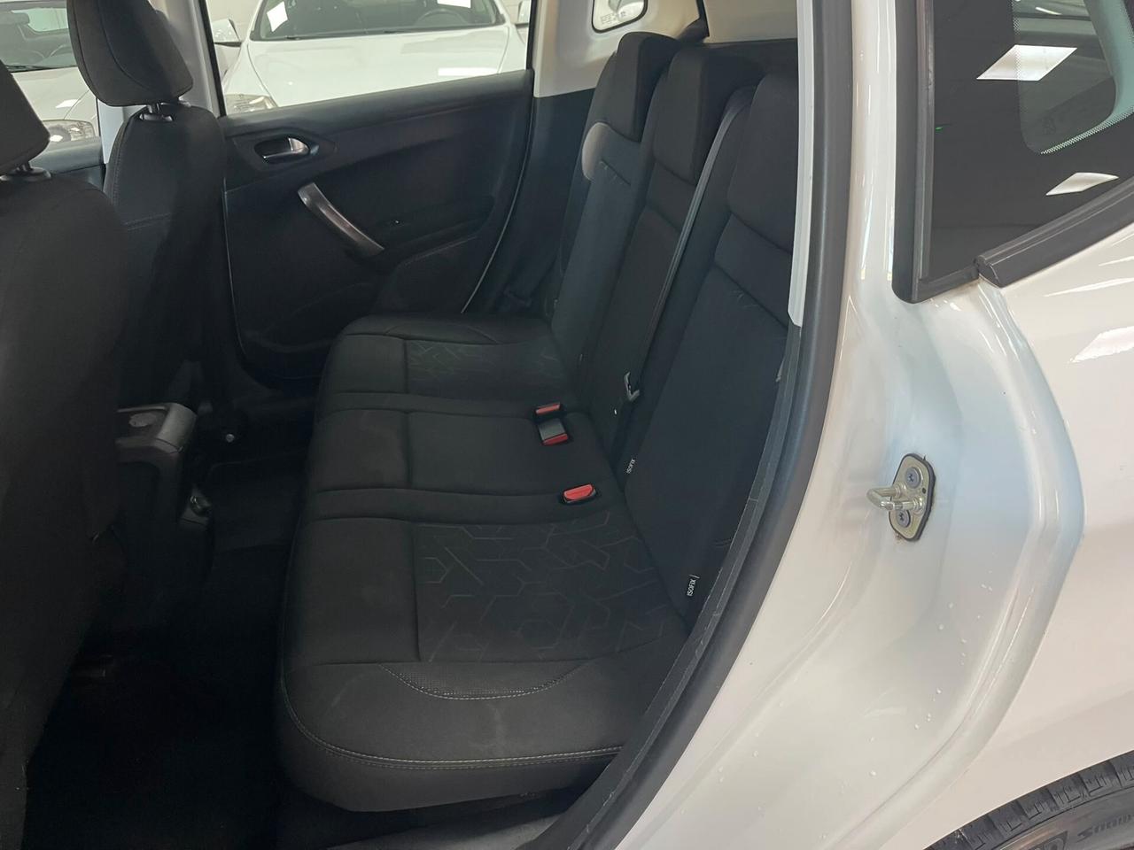 Peugeot 2008 1.2 12v 82cv