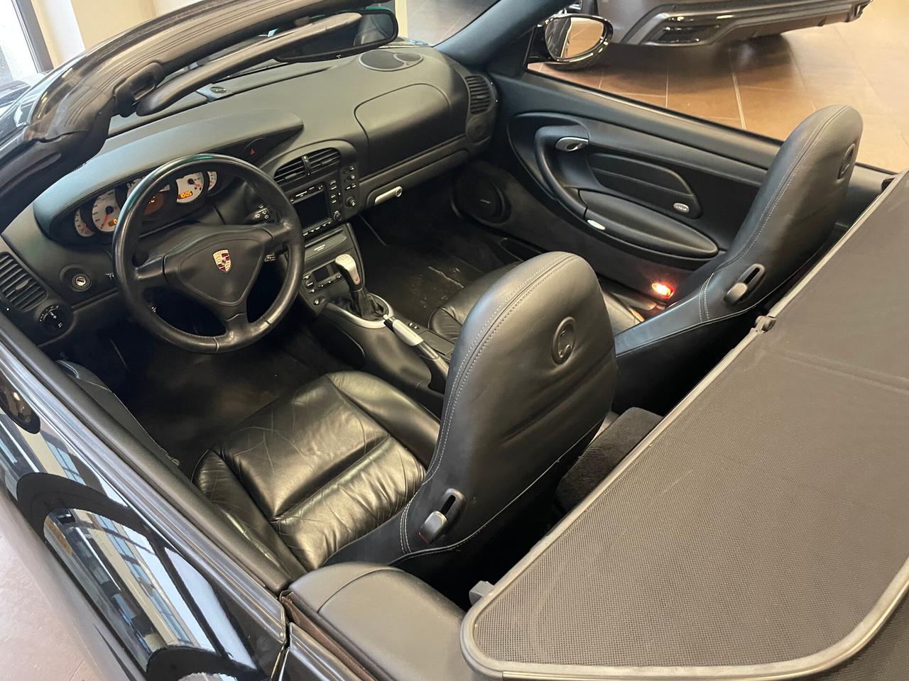 Porsche 911 Carrera 4 cat Cabriolet. ASI