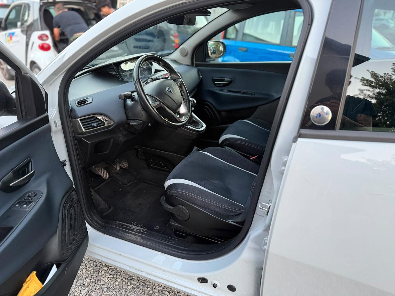 Lancia Ypsilon 1.2 69 CV 5 porte GPL Ecochic Gold