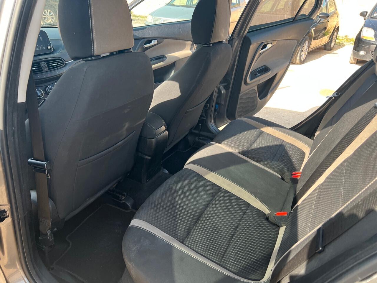 Fiat Tipo 1.6 Mjt S&S DCT SW Lounge