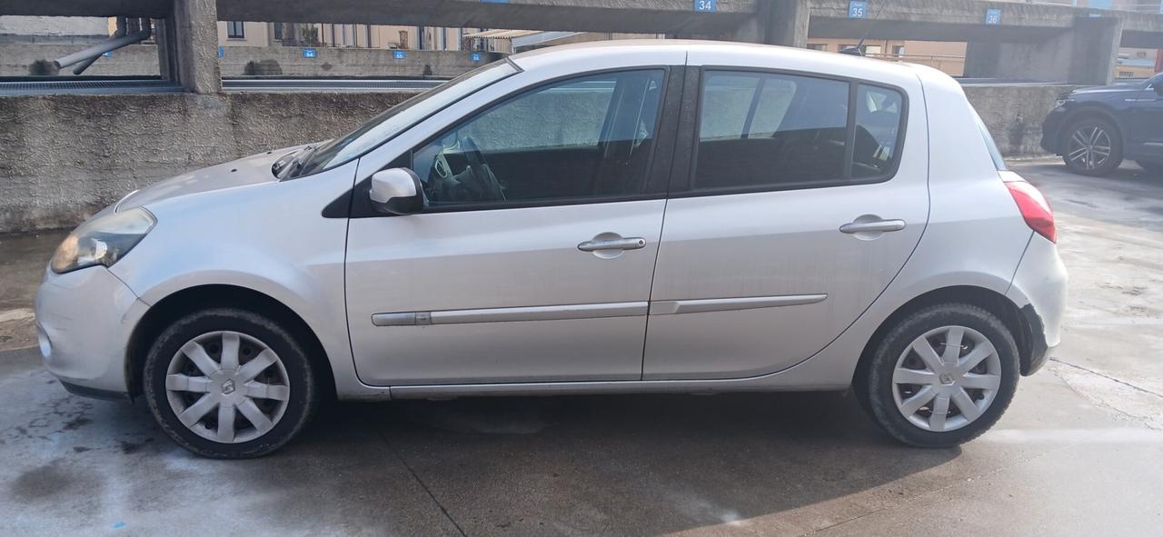Renault Clio 1.2 16V 5 porte GPL Dynamique