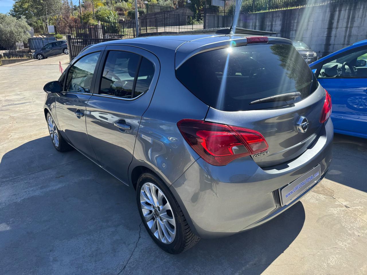 Opel Corsa 1.2 69CV COSMO/CAR PLAY/69.000km