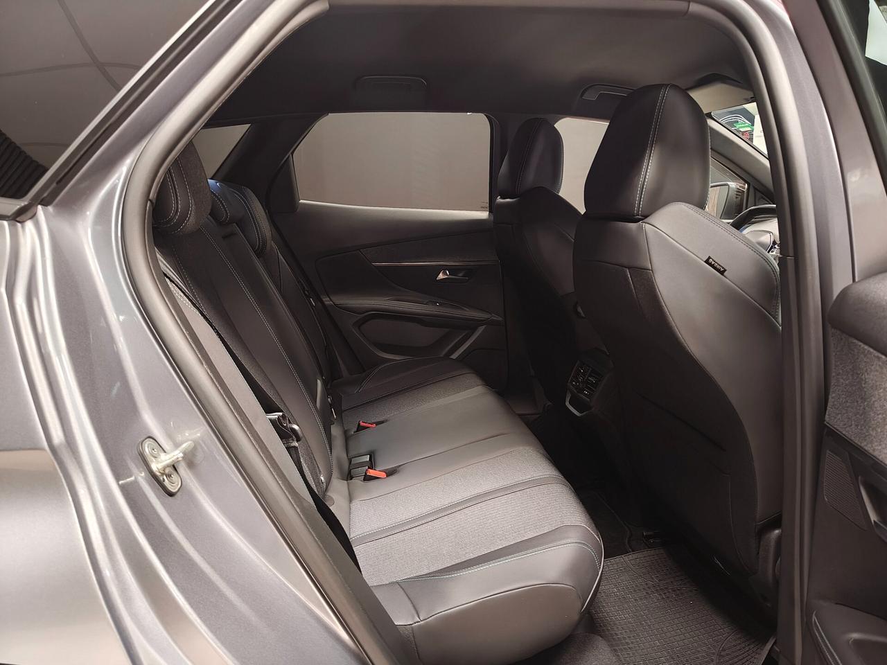 Peugeot 3008 BlueHDi 130 S&S EAT8 Allure Pack