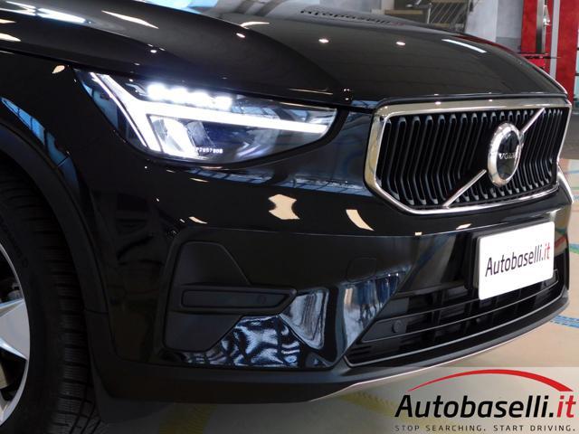 VOLVO XC40 B3 2.000 MHEV 163CV CORE AUTOMATICA NAVIGATORE