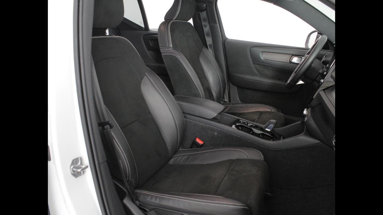 VOLVO XC40 - XC40 1.5 t5 phev R-design auto my21