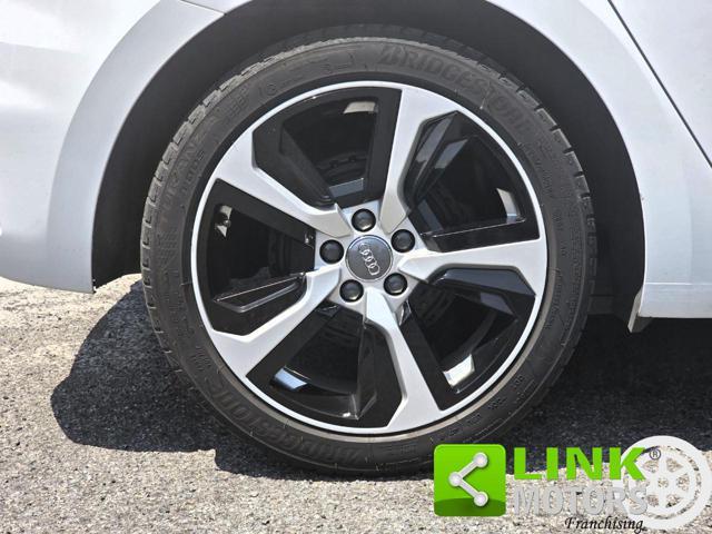 AUDI A1 25 1.0 95cv S Line Identity Black