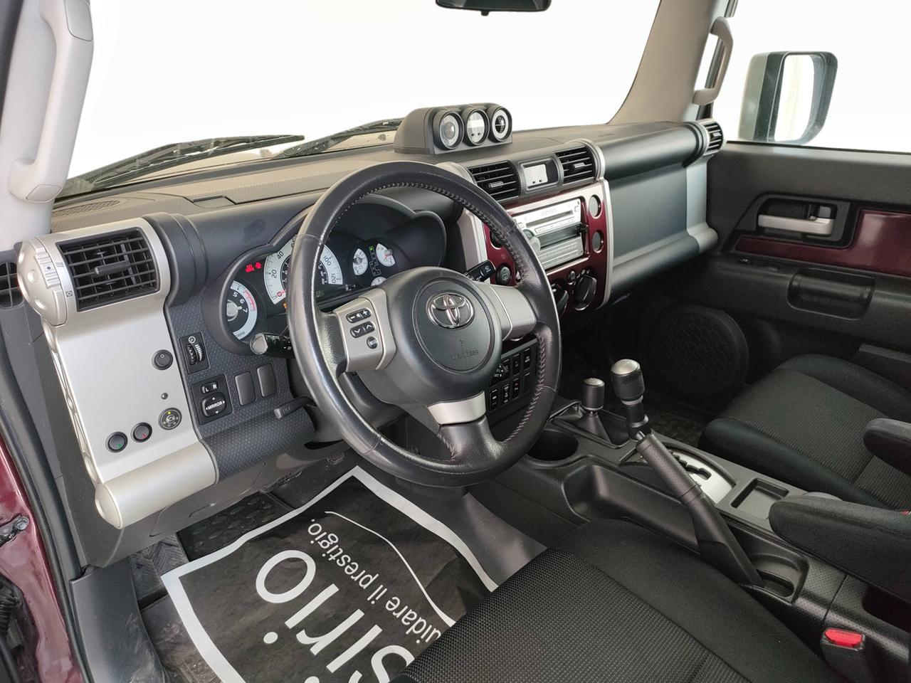 TOYOTA FJ - FJ CRUISER 4.0