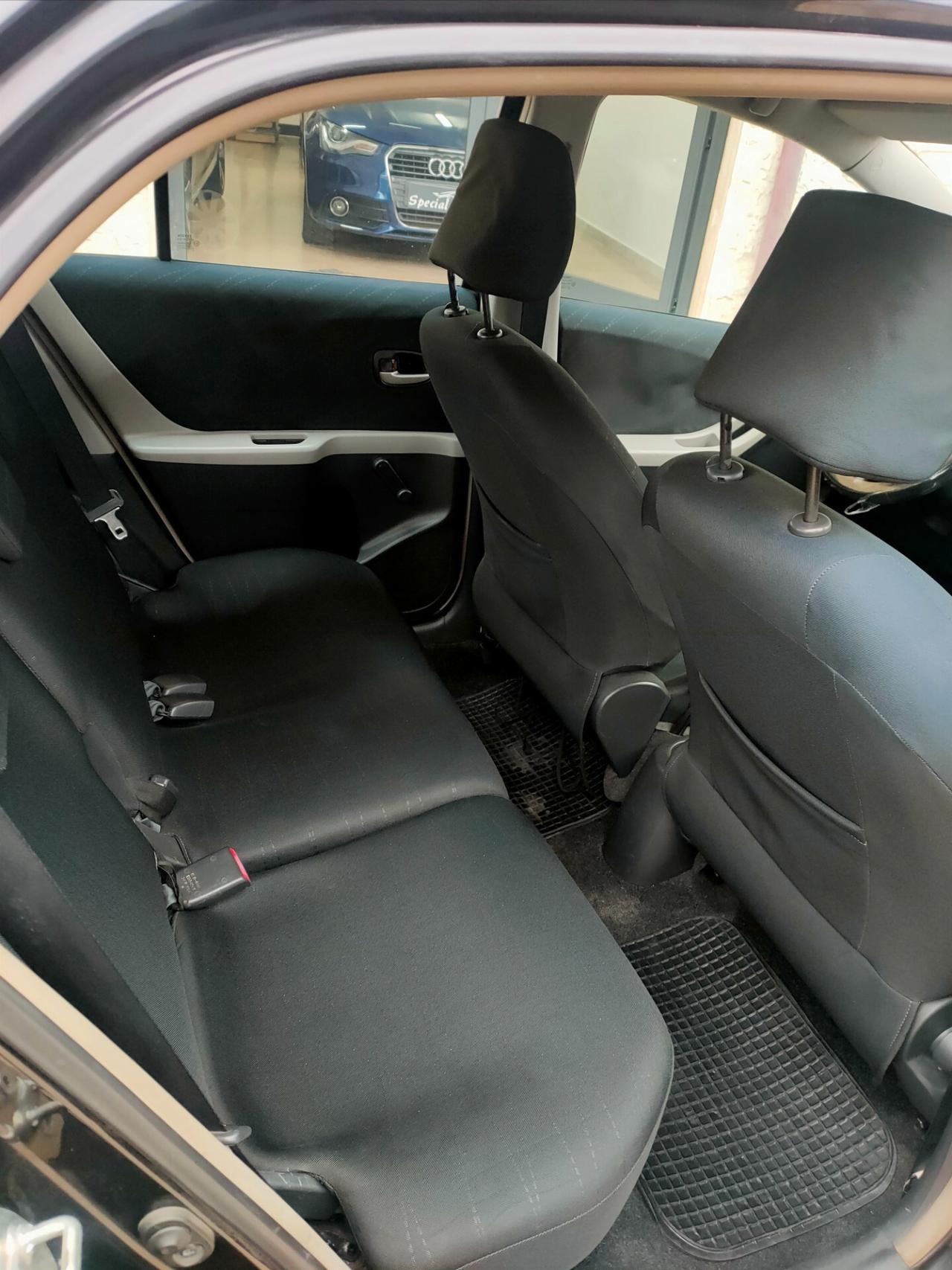 Toyota Yaris 1.4 D-4D 5 porte Navi