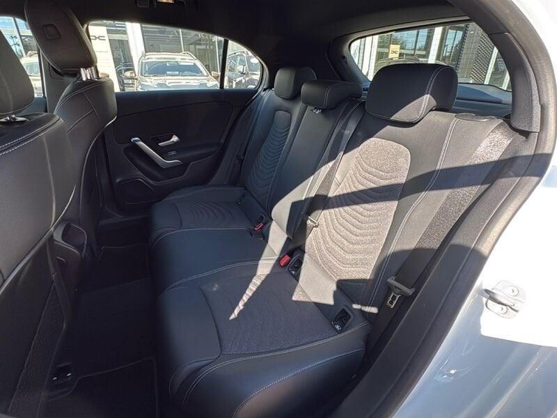 Mercedes-Benz Classe A A 180 d Progressive Advanced