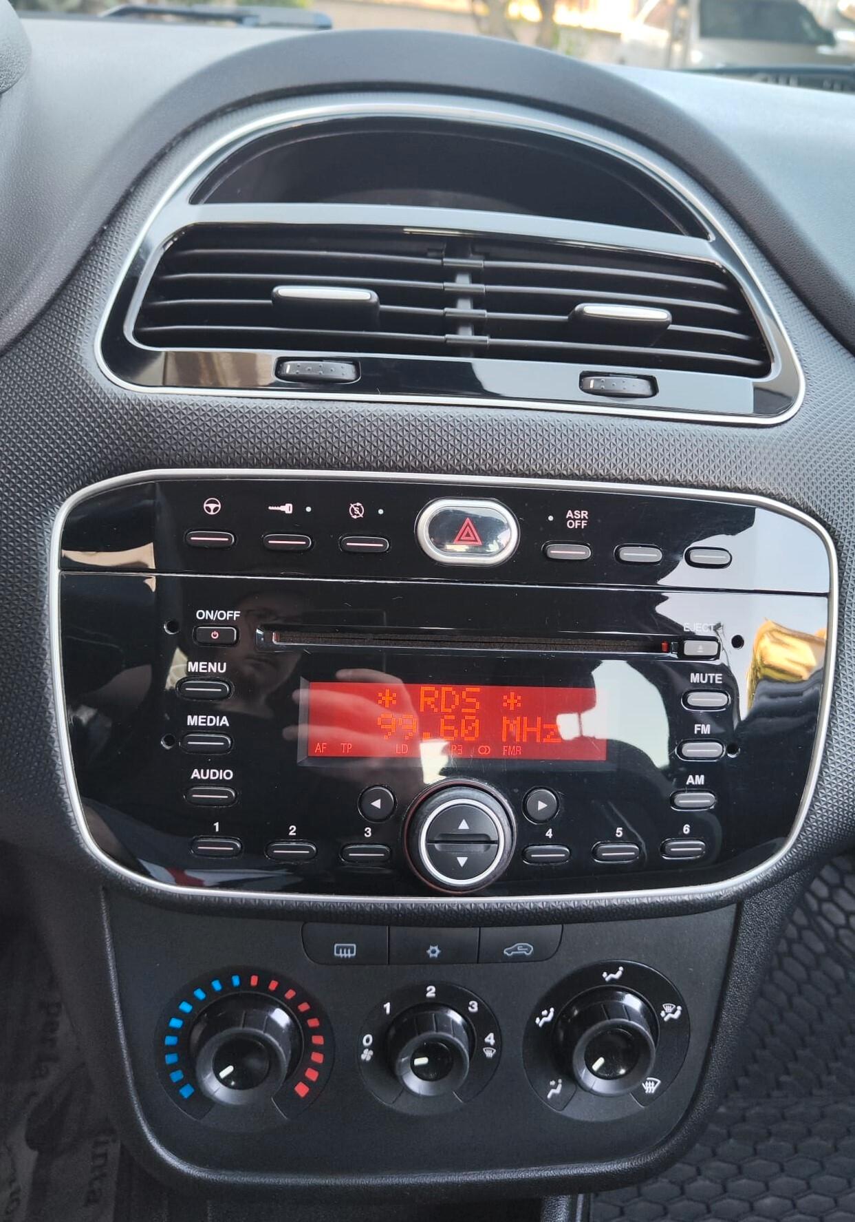 Fiat Punto 1.3 MJT II S&S 95 CV 5 Sport 2012 NEO