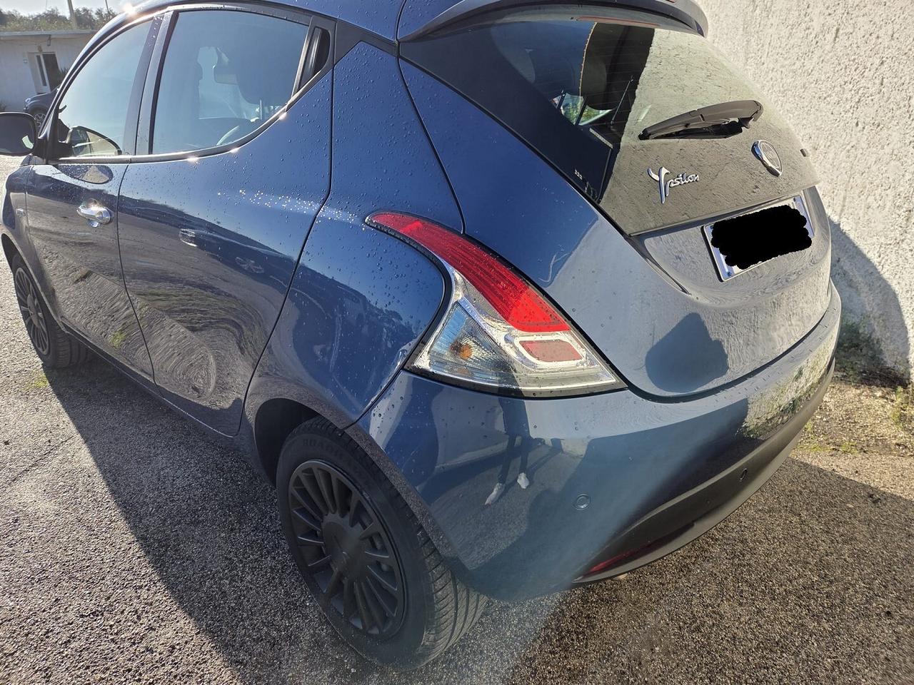 LANCIA YPSILON 1.0 5P S&S HYBRID ALBERTA FERRETTI