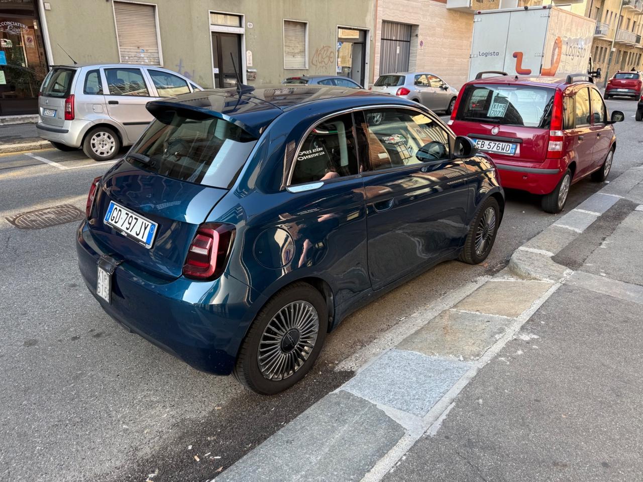 Fiat 500 500e Berlina 42 kWh Passion