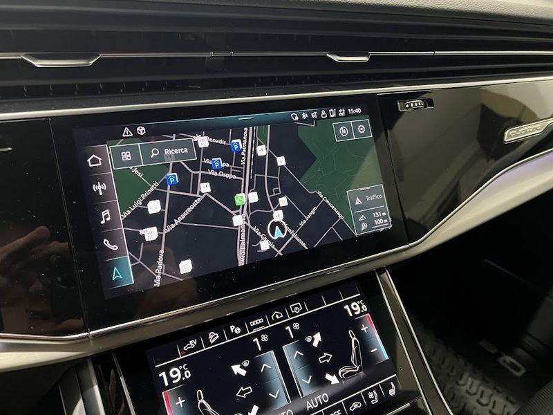 Audi Q8 Q8 55 TFSI quattro tiptronic Sport PHEV