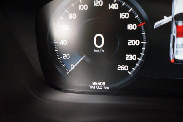 VOLVO XC60 T6 Recharge Plug-in Hybrid AWD Inscription Express