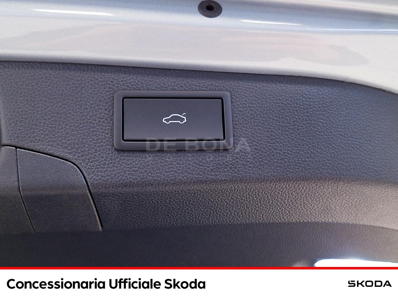 Skoda Superb wagon 2.0 tdi selection 150cv dsg