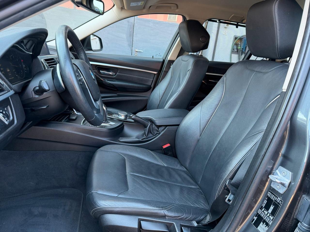 Bmw 320 320d Touring Luxury auto
