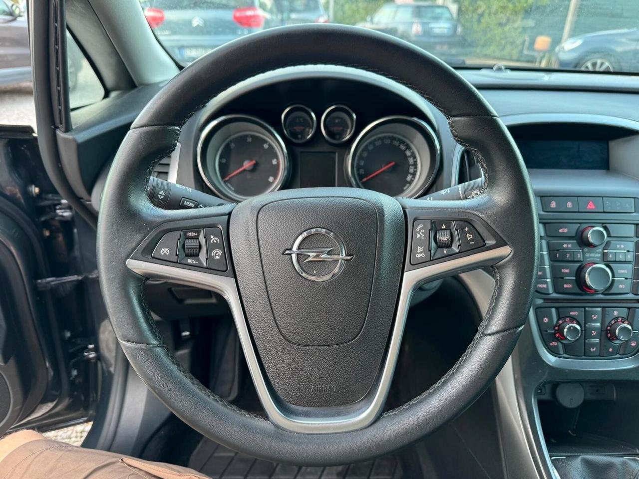 Opel Astra 1.7 CDTI 130CV 2014 GARANZIA