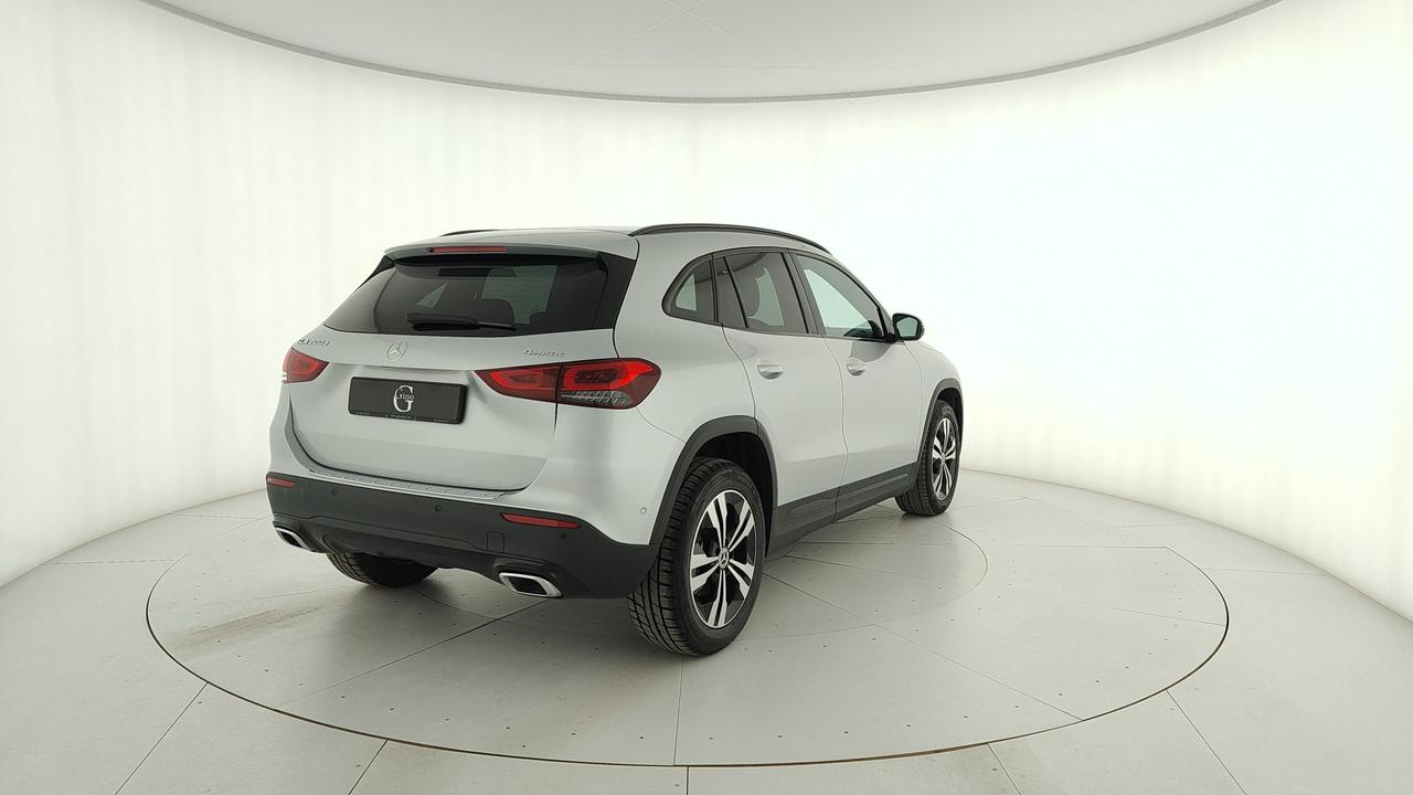 Mercedes-Benz GLA 200 d Sport Plus 4matic auto