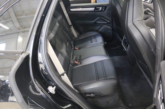PORSCHE Cayenne 3.0 V6 E-Hybrid Platinum Edition
