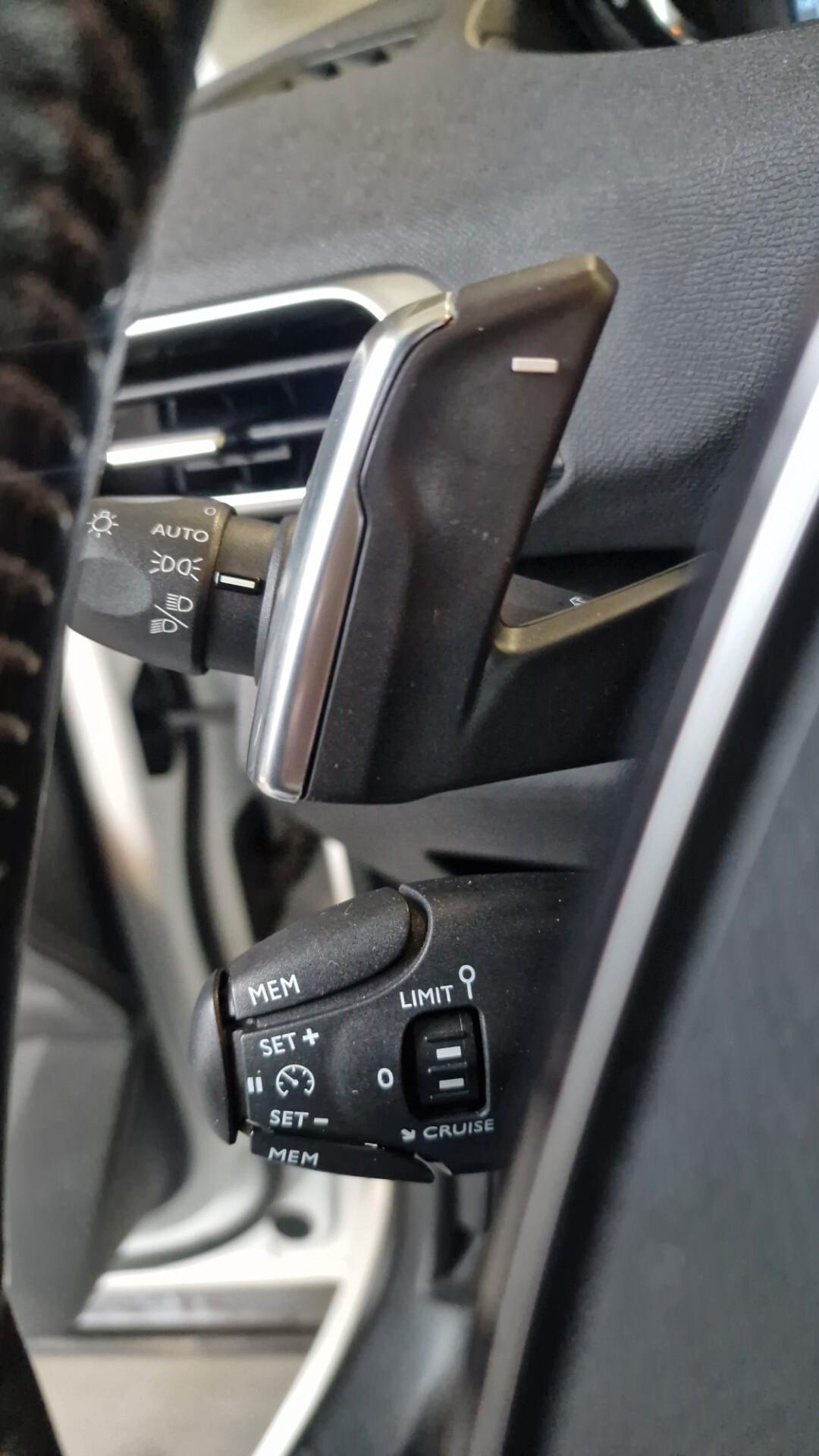 Peugeot 5008 BlueHDi 130 S&S Allure