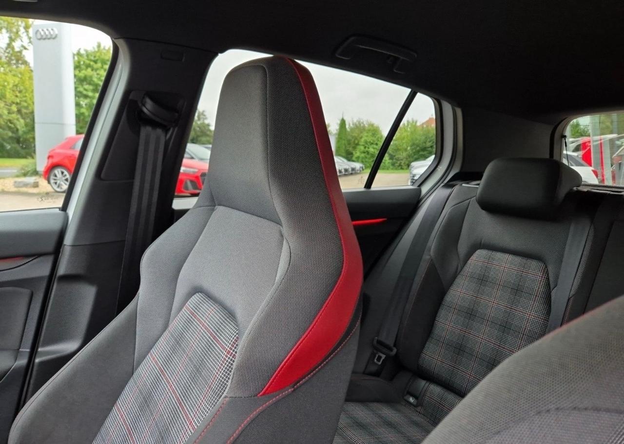 Volkswagen Golf GTI 2.0 TSI GTI Automatico 245cv