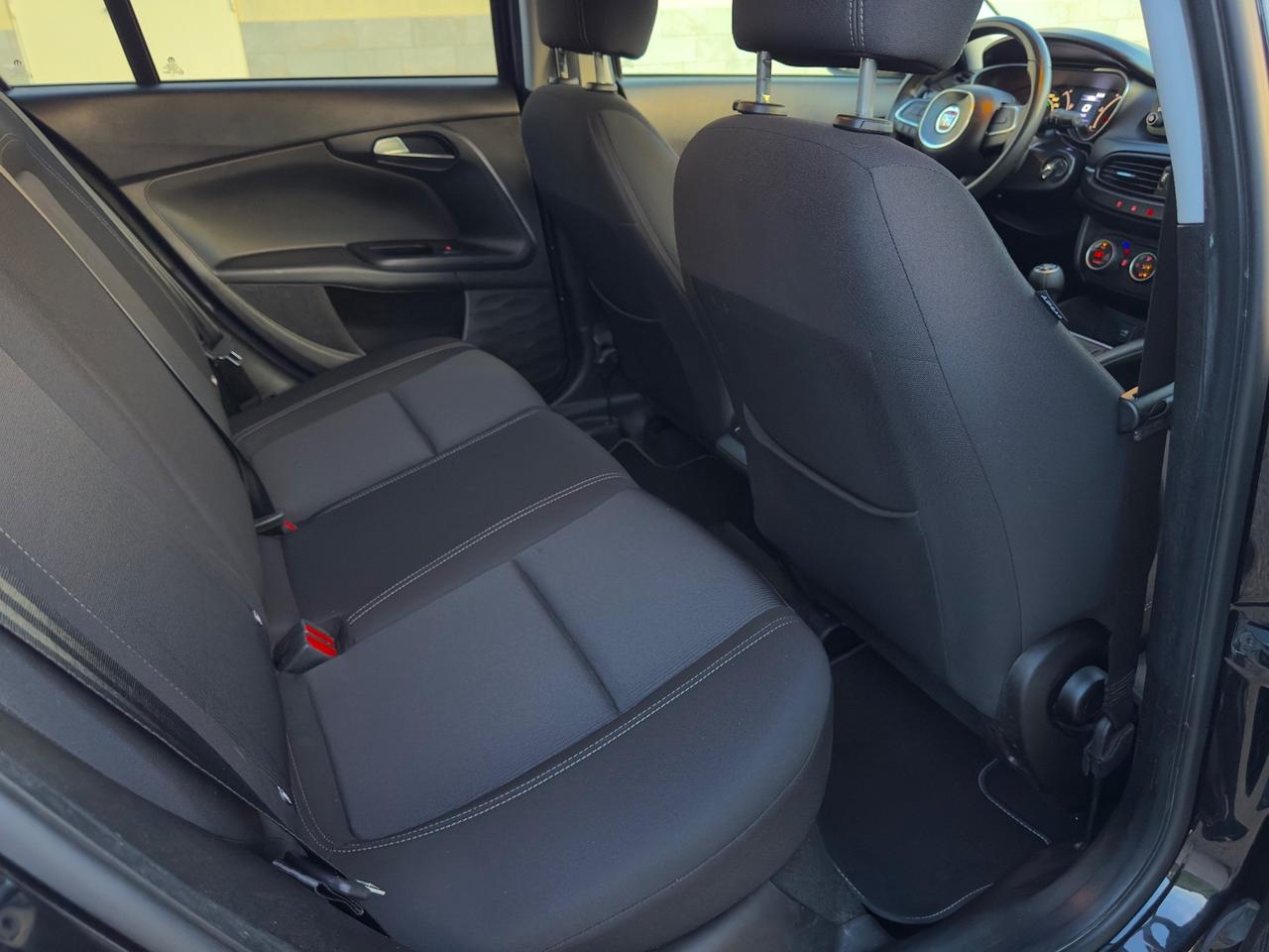 Fiat Tipo 1.6 Mjt S&S DCT 5 porte Sport