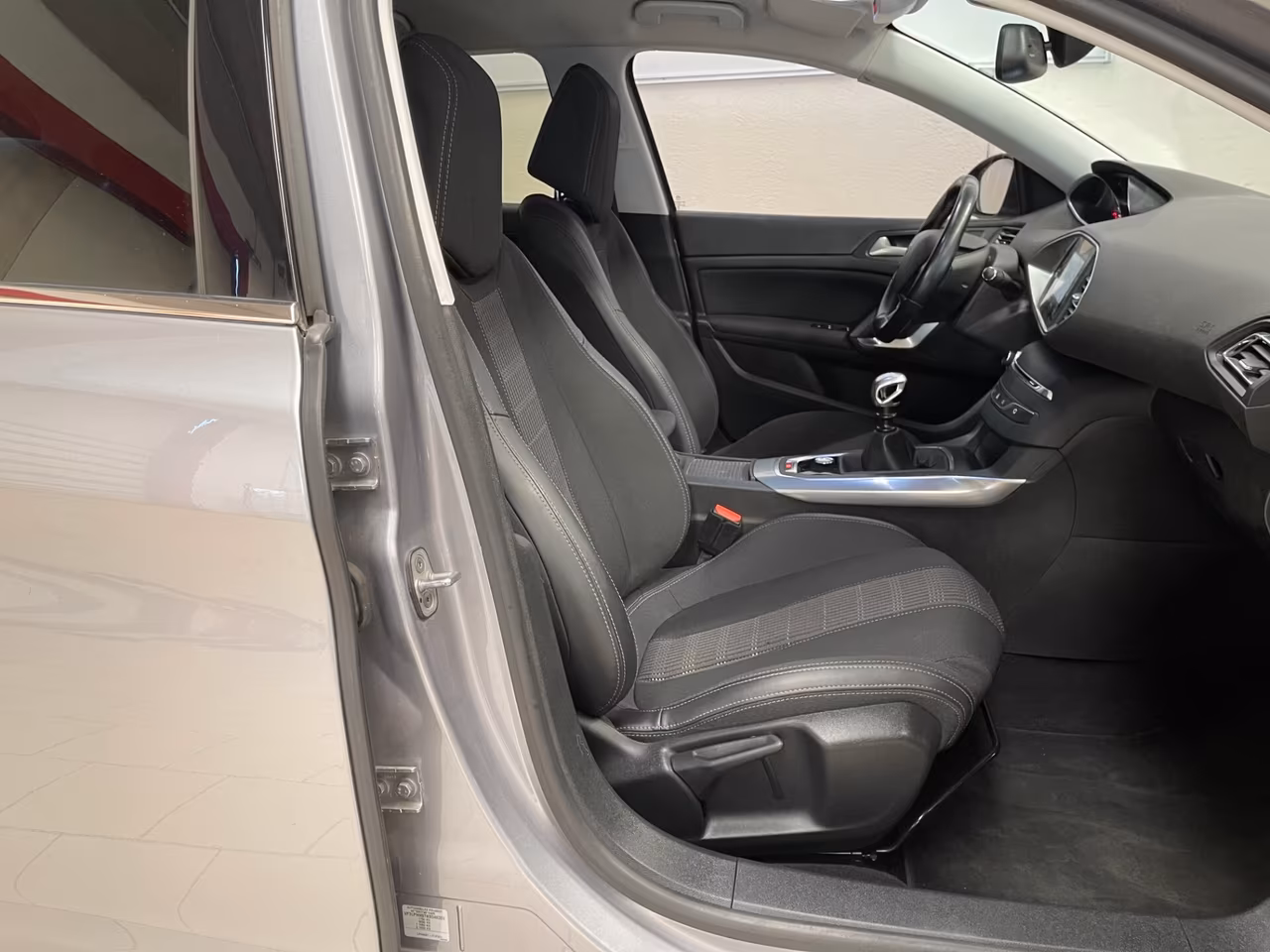 Peugeot 308 Allure 1.2 131cv-LEGGI SOTTO