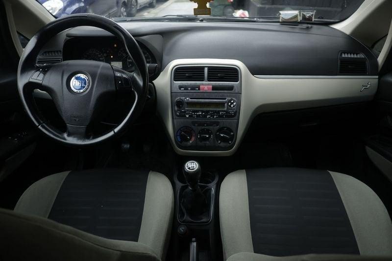 FIAT Grande Punto FIAT Grande Punto 1.3 MJT 90 CV 5 porte Dynamic 66KW ANNO 2006