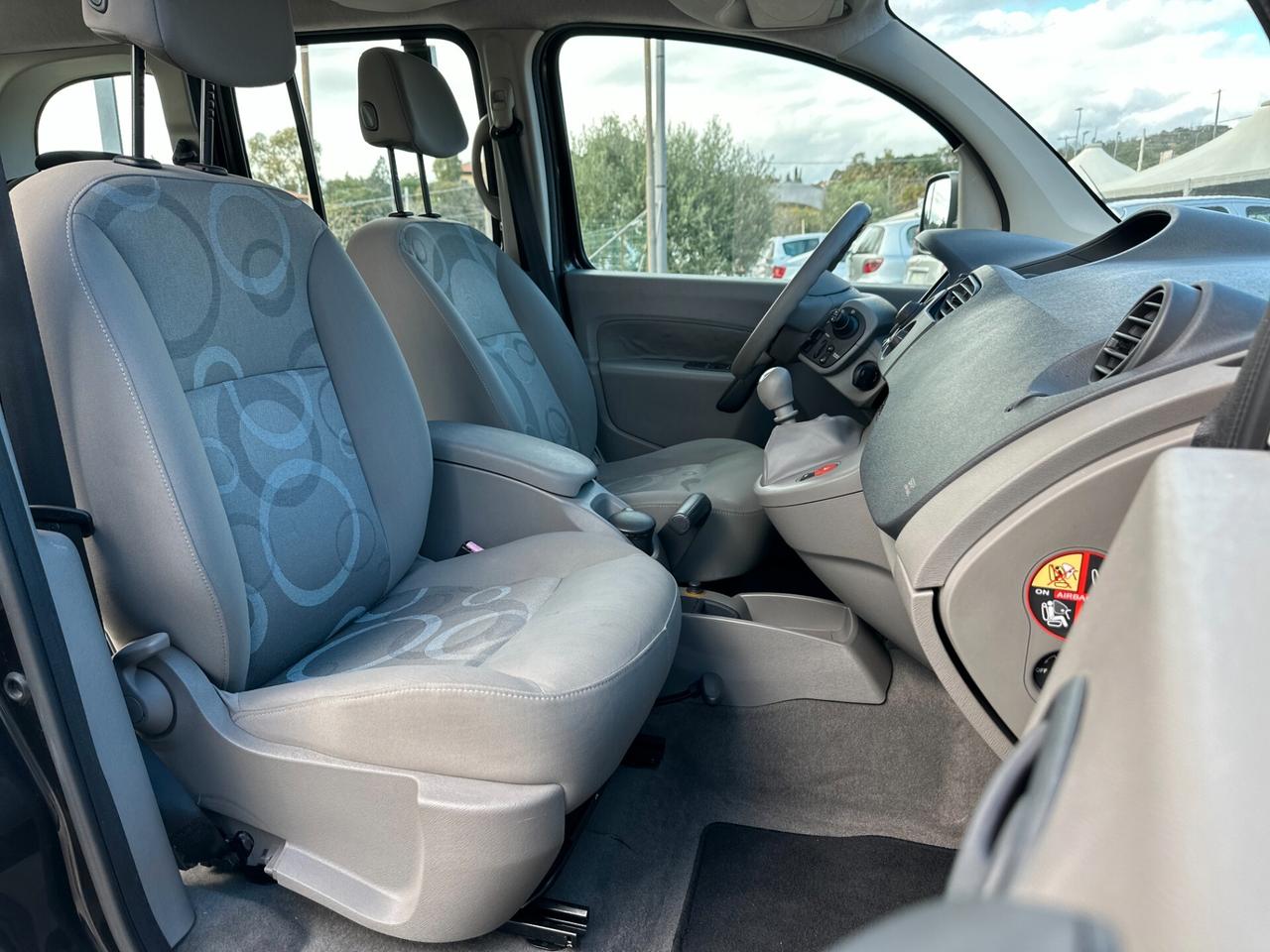 Renault Kangoo 1.5 dCi 105CV 5 porte Pianale Ribassato con Pedana