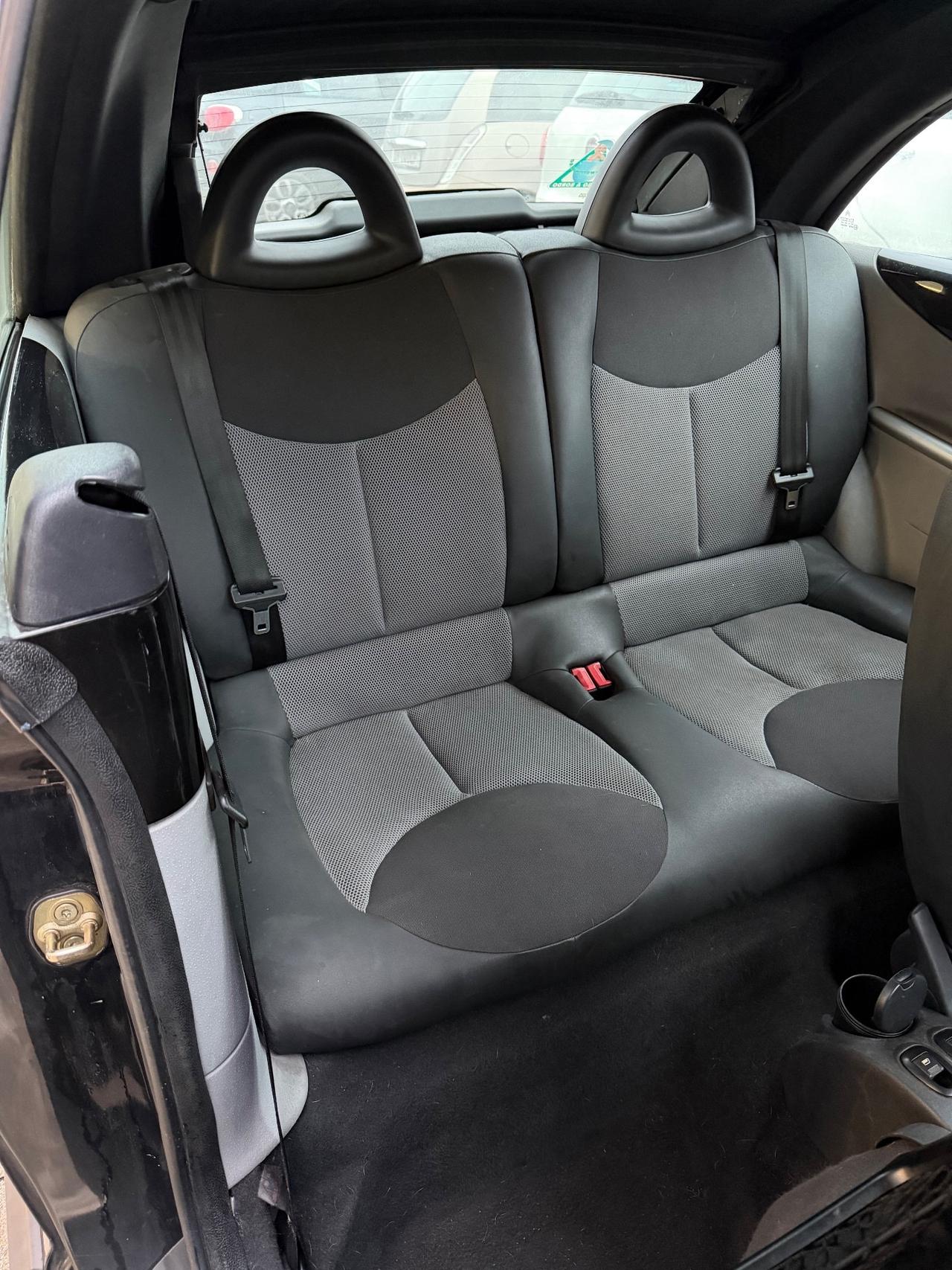 Citroen C3 Pluriel 1.4- NEOPATENTATI-82.000KM