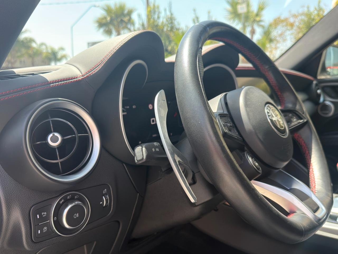 Alfa Romeo Stelvio 2.0 Turbo 280 CV AT8 Q4 Competizione