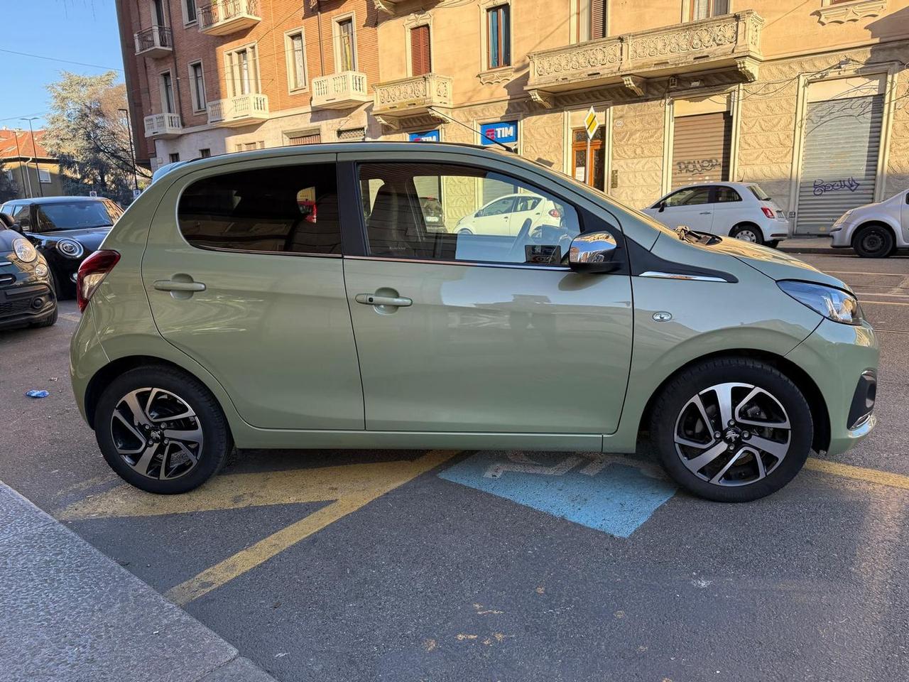 Peugeot 108 Allure 1.0 VTI 72