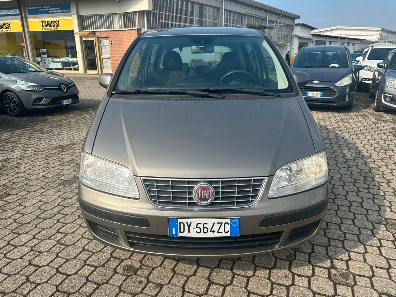 Fiat Idea 1.2 16V BlackLabel