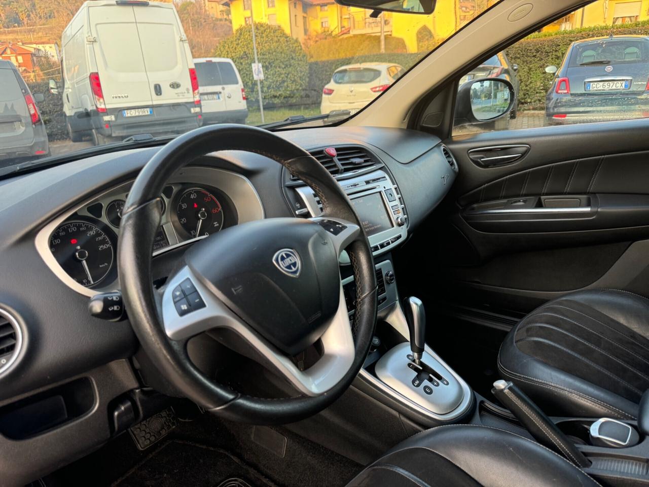 Lancia Delta 1.6 MJT DPF Selectronic Oro