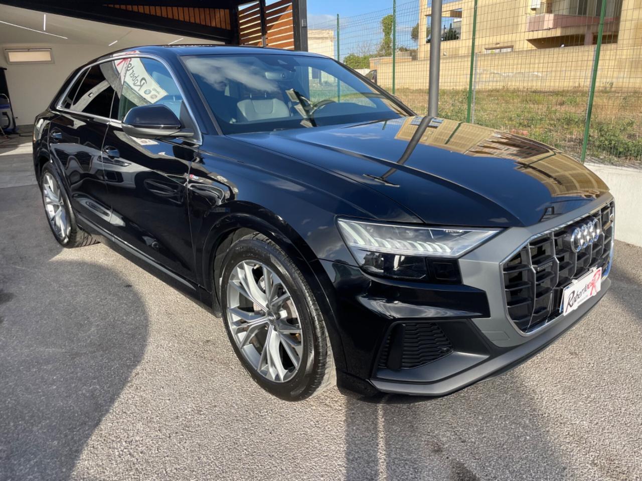 Audi Q8 50 TDI 286 CV quattro tiptronic S LINE ESTERNO E INTERNO