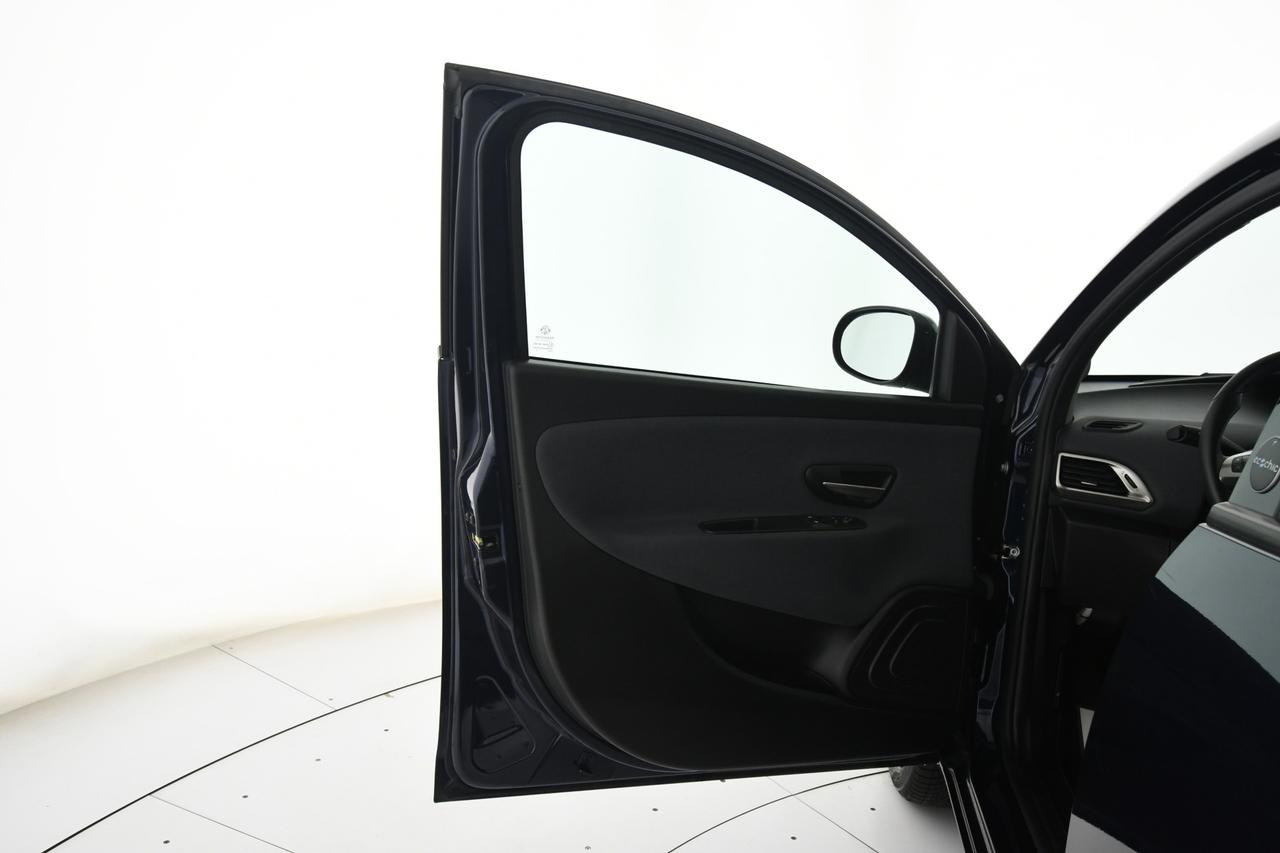 LANCIA Ypsilon 1.0 firefly hybrid Gold s&s 70cv APP CONNECT+NEOPATENTATI