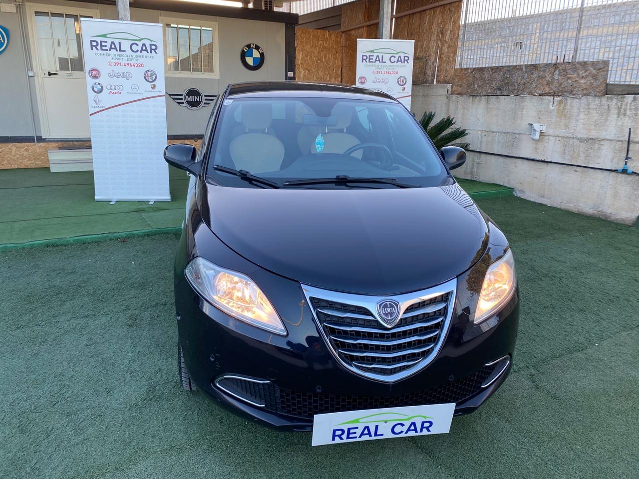 Lancia Ypsilon 1.2 benzina 5 Posti Neopatentati