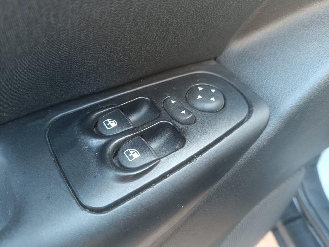 Lancia Ypsilon 1.2 69 CV