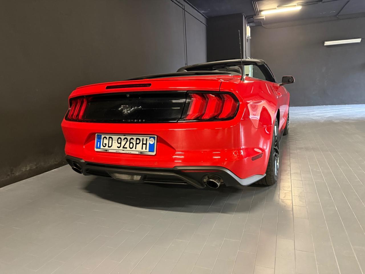 Ford Mustang Cabrio 2.3 NO SUPERBOLLO