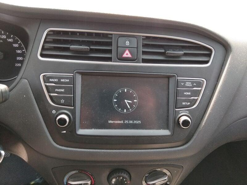 Hyundai i20 II 2018 5p 1.2 mpi Connectline econext Gpl 73cv