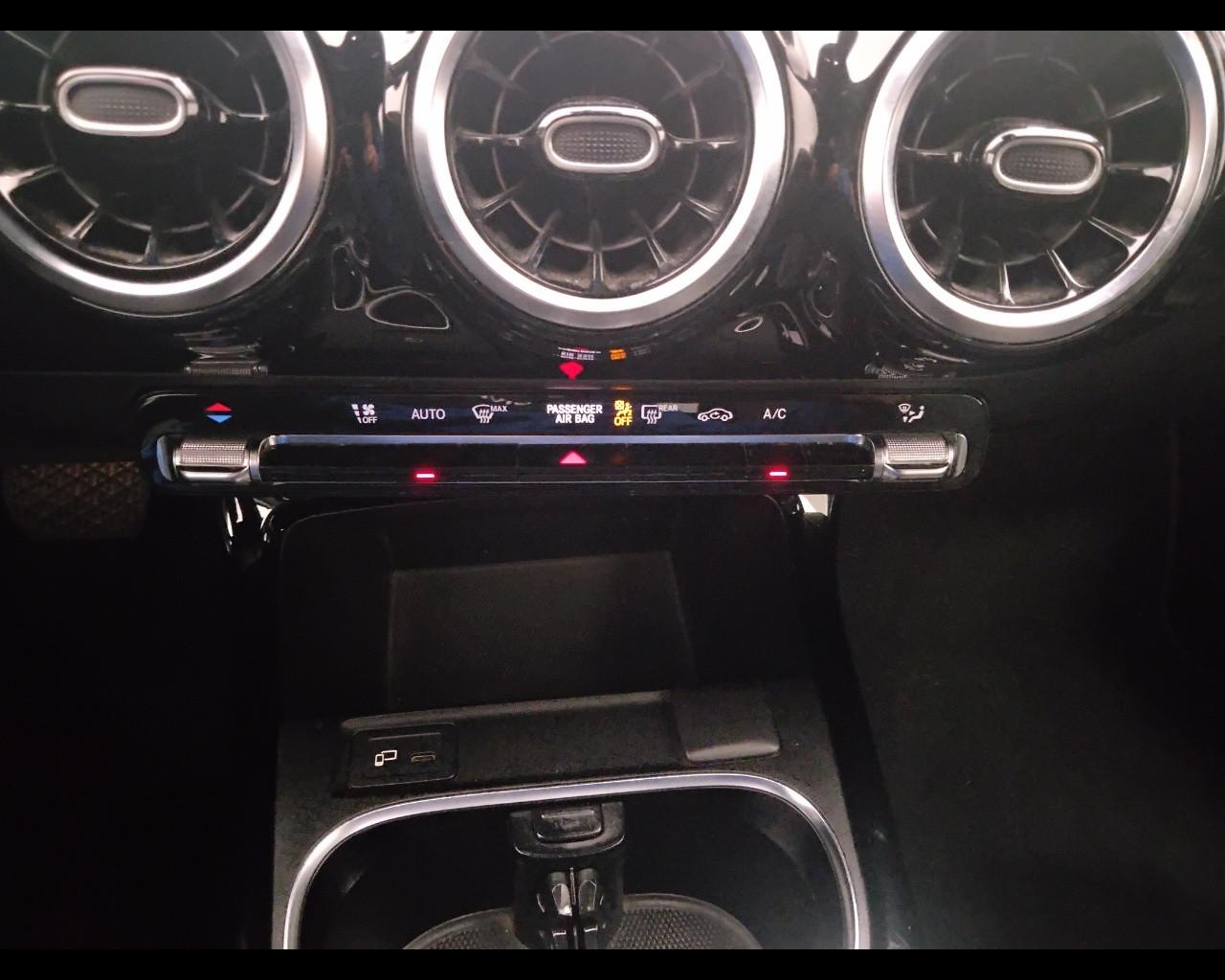 Mercedes-Benz Classe A - W177 2018 - A 180 d Executive auto