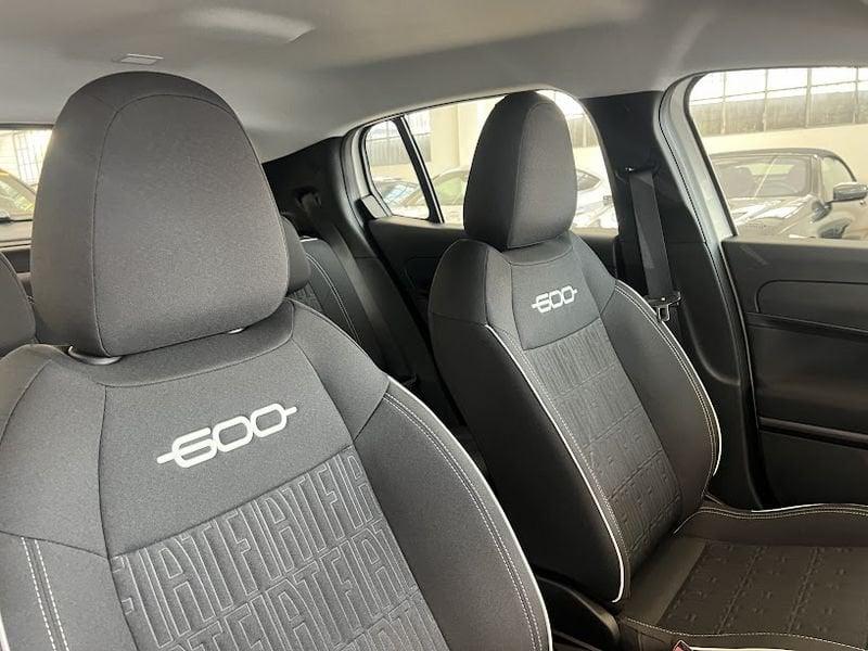 FIAT 600 1.2 Hybrid 110cv La Prima KM ZERO