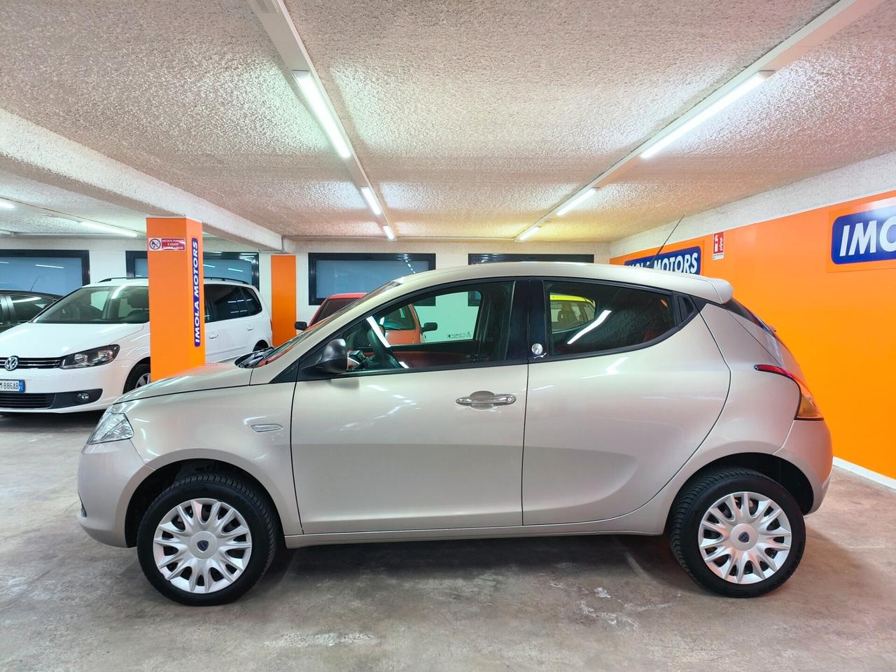 Lancia Ypsilon 0.9 TwinAir 85 CV 5 porte S&S Gold