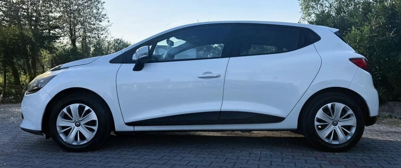 Renault Clio 1.5 dCi 8V 75CV 5 porte Costume National