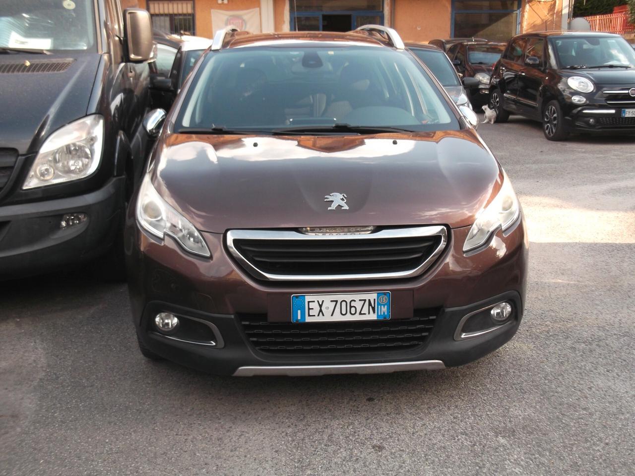 Peugeot 2008 1.6 e-HDi 92 CV Stop&Start Allure - 23
