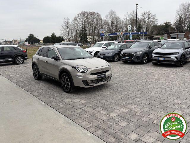 FIAT 600 Hybrid DCT MHEV La Prima ANCHE NEOPATENTATI