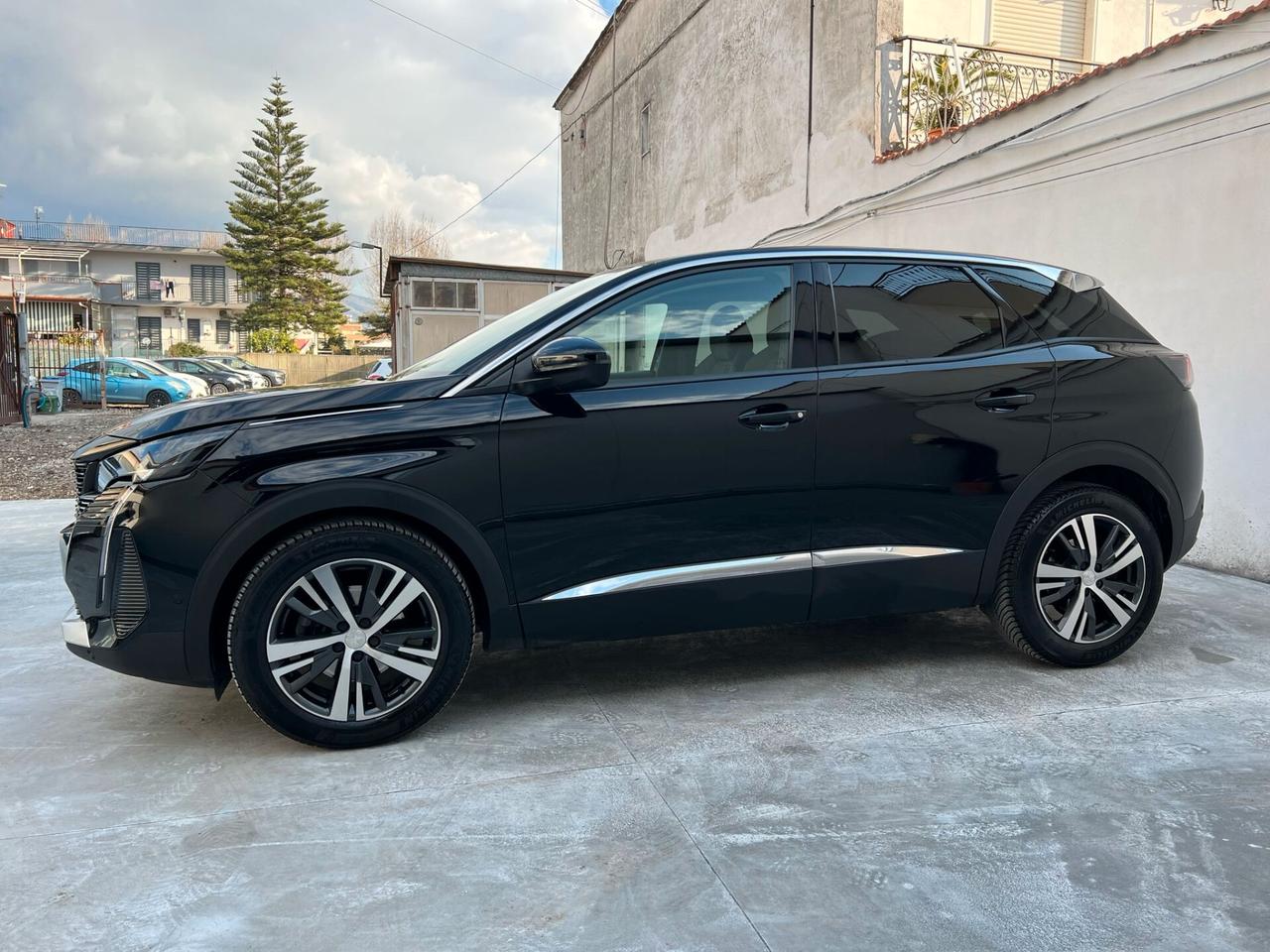 PEUGEOT 3008 1.5 BLUEHDI 130CV 2023!!! ALLURE!!!